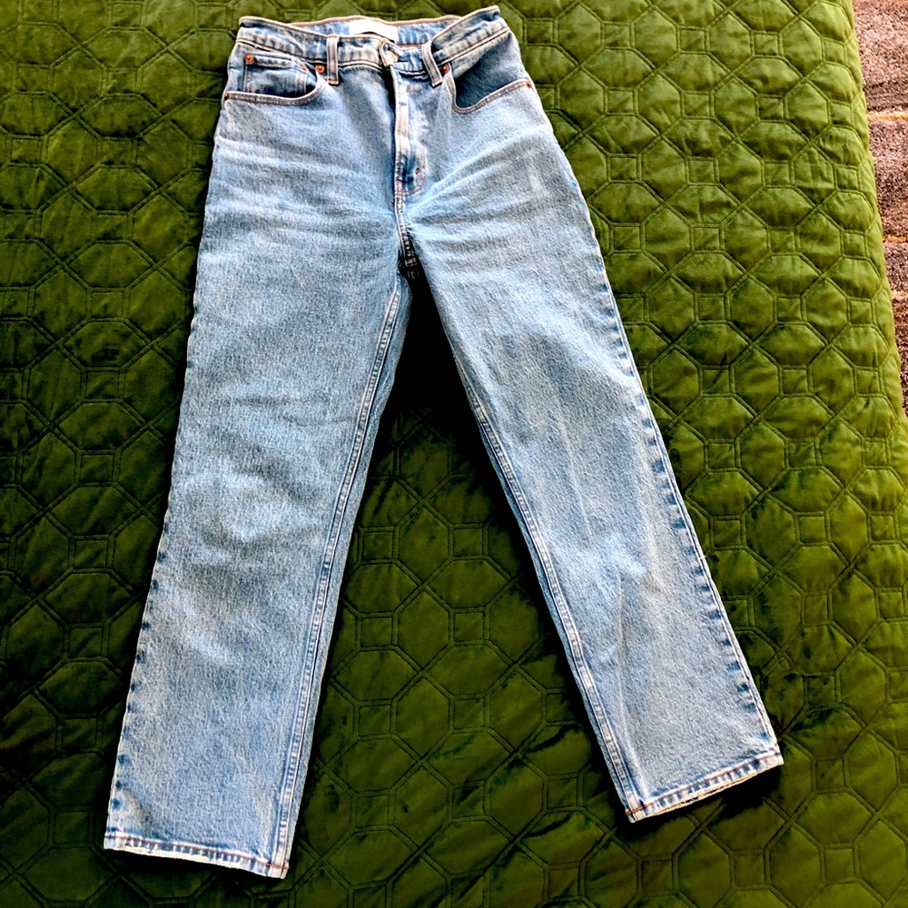 Abercrombie Ultra High Rise 90s Straight Jean - Size 26/Extra Short